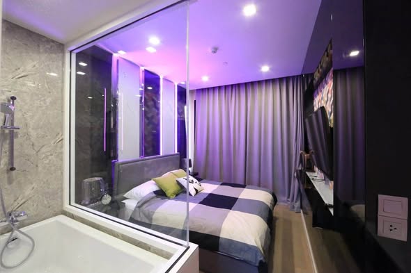bedroom of Ashton Asoke