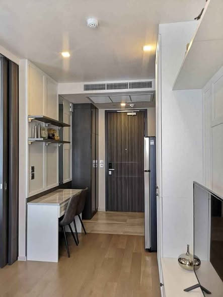 room interior and kitchen of Ashton Asoke