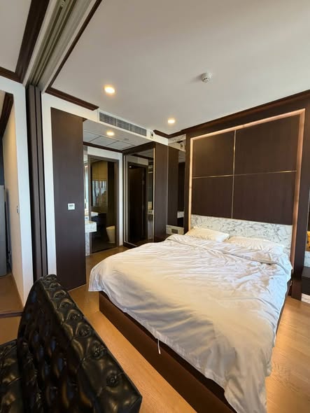 bedroom of Ashton Chula-Silom