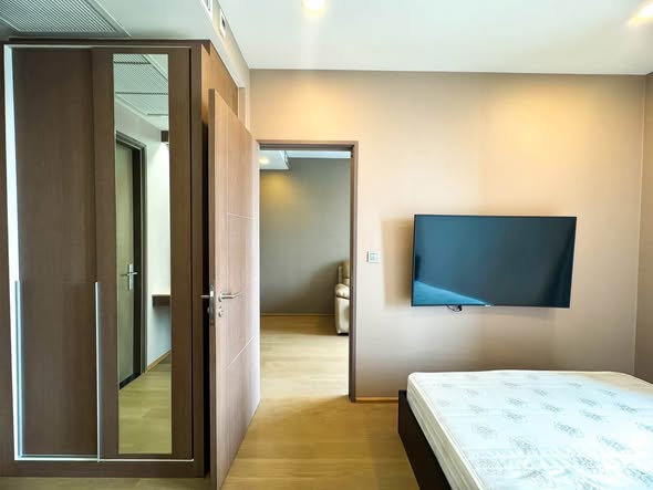 bedroom and room interior of Ashton Chula-Silom