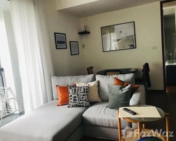 bedroom and living room of Ashton Morph 38