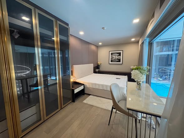 bedroom and room interior of Ashton Residence 41