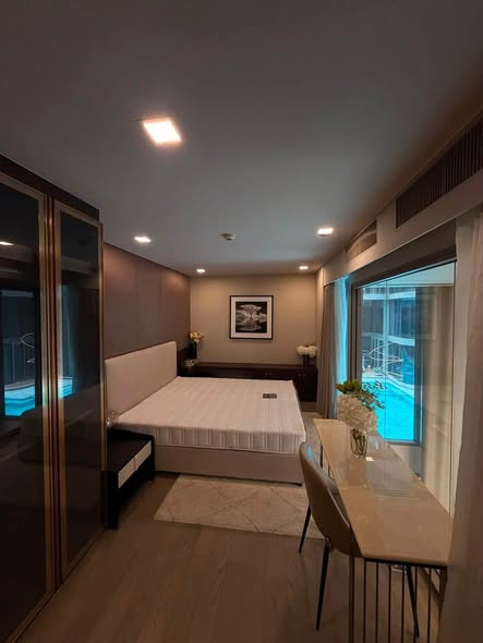 bedroom and room interior of Ashton Residence 41