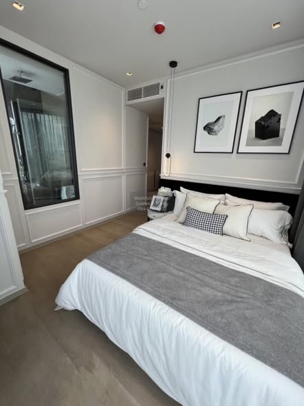 bedroom of Ashton Silom