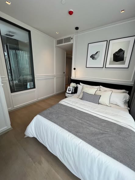 bedroom of Ashton Silom