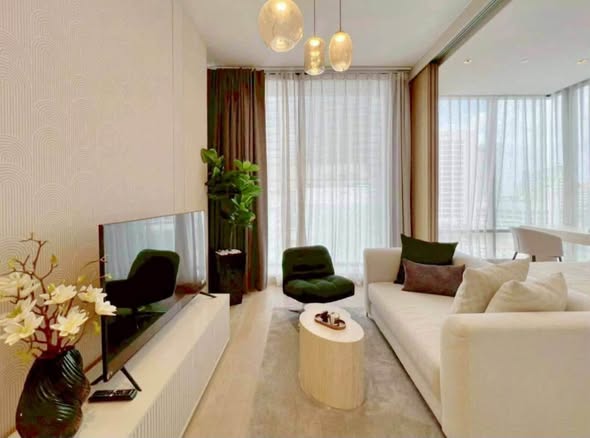 living room of Ashton Silom