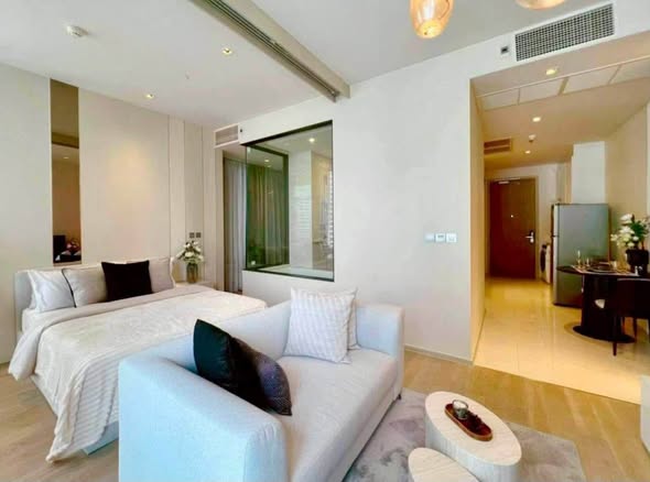 living room and bedroom of Ashton Silom