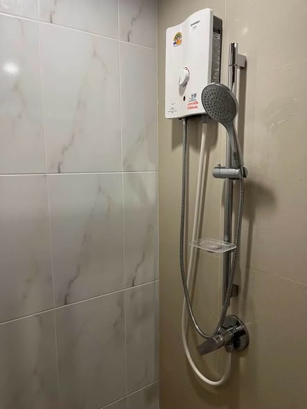 bathroom of แอสปาย เอราวัณ ไพร์ม Aspire Erawan Prime