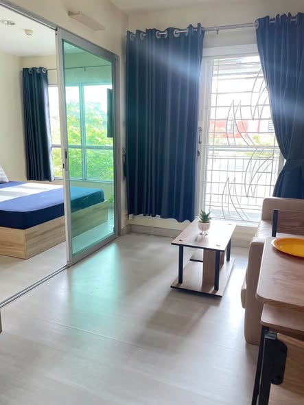 bedroom and room interior of Aspire Ngamwongwan