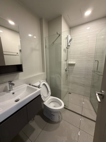 bathroom of Aspire Onnut Station