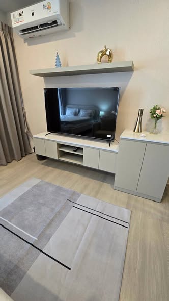 living room of Aspire Onnut Station