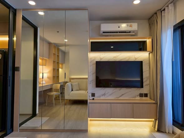 living room and bedroom and room interior of Aspire Onnut Station