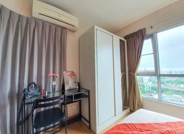 bedroom of Aspire Rama 4