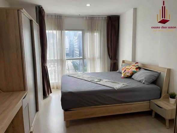 bedroom of Aspire Rama 9