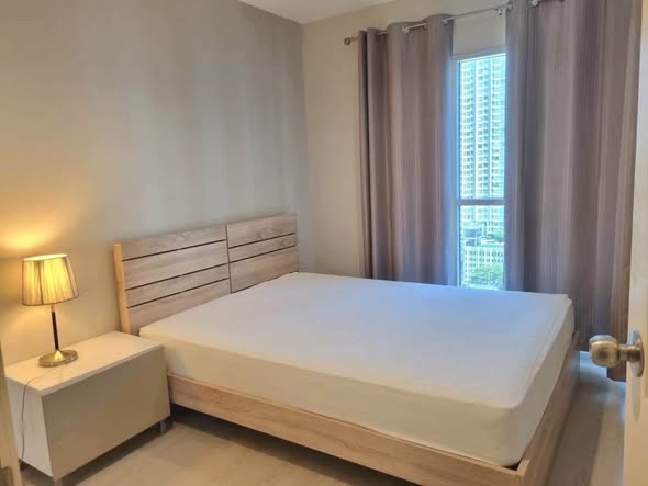 bedroom of Aspire Rama 9
