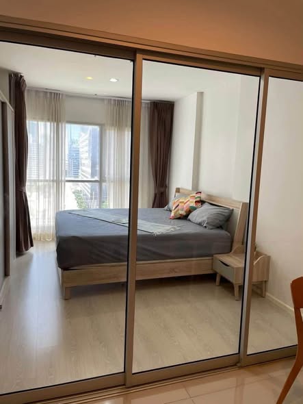 bedroom and room interior of Aspire Rama 9