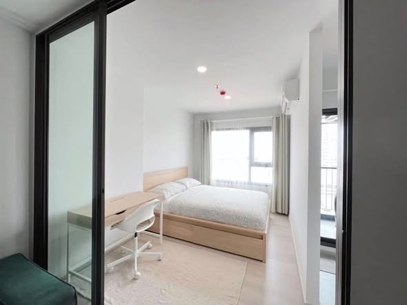 bedroom and room interior of Aspire Rattanathibet Weston