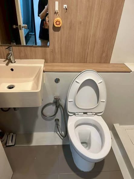 bathroom of Aspire Sathon-Taksin (Timber Zone)