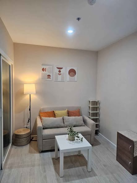 bedroom and living room of Aspire Sathorn – Tha Phra