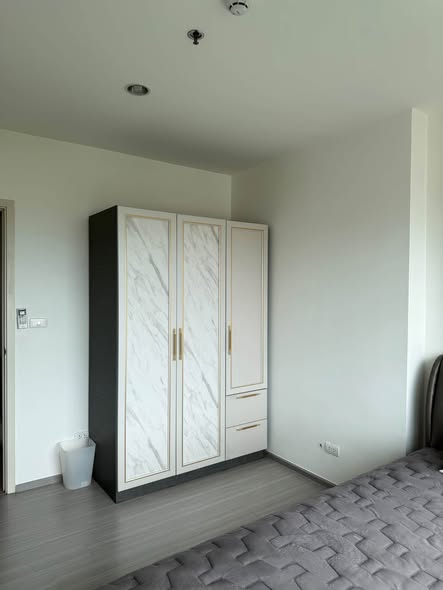 bedroom and room interior of Aspire Sathorn-Ratchaphruek