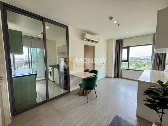 room interior of Aspire Sathorn-Ratchaphruek