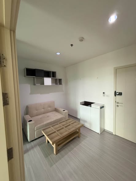 room interior of Aspire Sathorn-Ratchaphruek