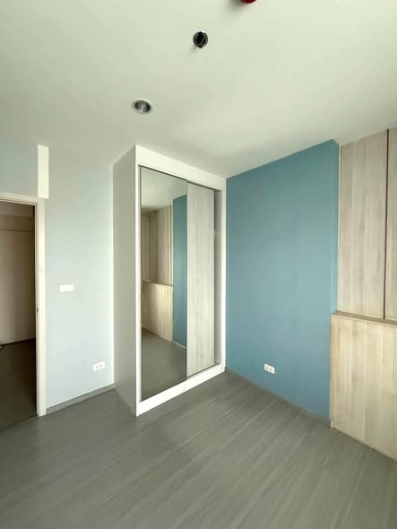 room interior of Aspire Sathorn-Ratchaphruek