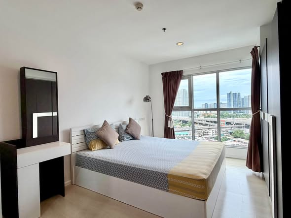 bedroom of Aspire Sukhumvit 48