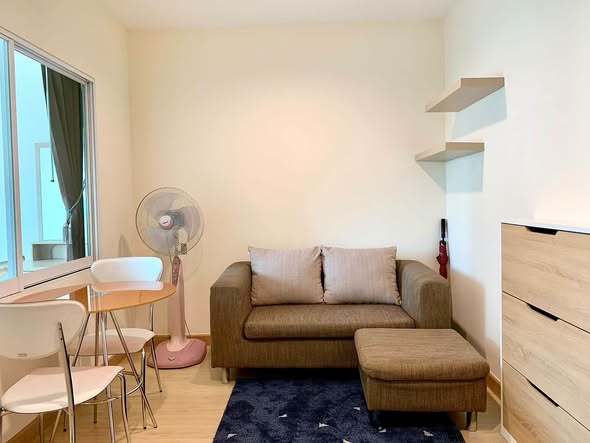 living room of Aspire Sukhumvit 48