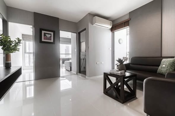 living room and bedroom of Aspire Sukhumvit 48