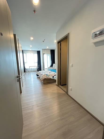 bedroom and room interior of Aspire Sukhumvit-Rama 4