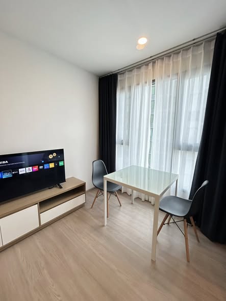 living room and bedroom of Aspire Sukhumvit-Rama 4