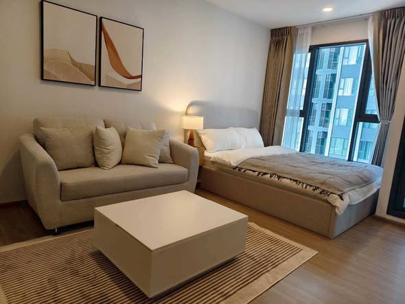 living room and bedroom of Aspire Sukhumvit-Rama 4