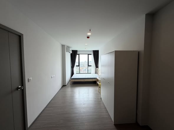 room interior of Aspire Sukhumvit-Rama 4