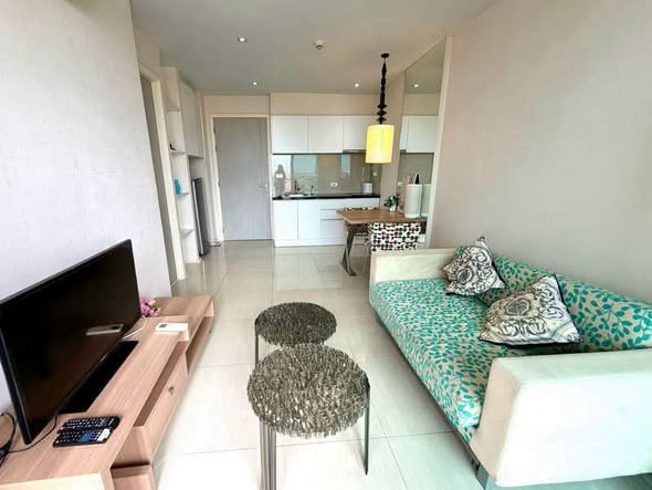 living room and bedroom of Atlantis Condo Resort Pattaya