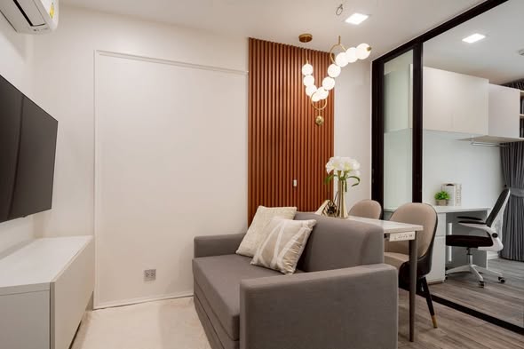 living room and room interior of Atmoz รัชดา-ห้วยขวาง คอนโด