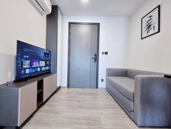 living room and room interior of Atmoz Palacio Ladprao Wanghin | แอทโมซ พาลาซิโอ ลาดพร้าว วังหิน