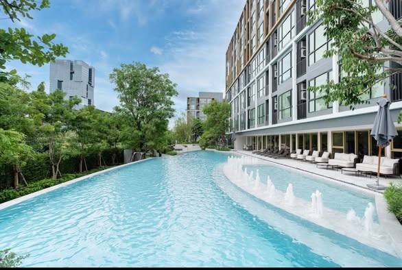 pool of Atmoz Tropicana Bangna