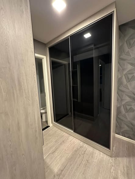 room interior and bathroom of Atmoz Tropicana Bangna