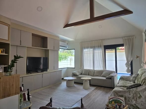 bedroom and living room of Baan Balina 1