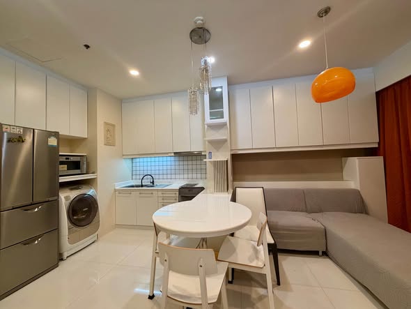 Baan Klang Krung Siam-Pathum Wan