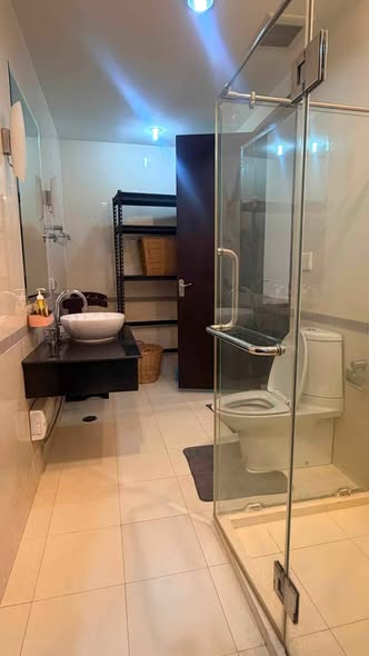 room interior of Baan Klang Krung Siam-Pathum Wan