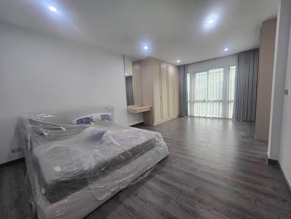 bedroom of Baan Klang Muang Classe Sukhumvit 77