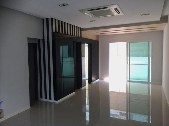 Baan Klang Muang Classe Sukhumvit 77