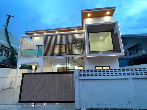 Baan Klang Muang Lat Phrao 87