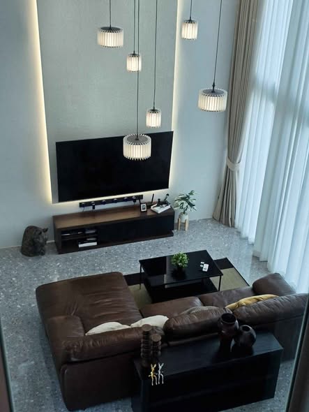 living room of Baan Klang Muang Rama 9 Soi 43