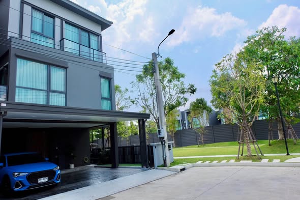Baan Klang Muang The Edition Bangna-Wongwaen