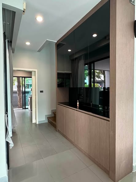 room interior of Baan Klang Muang The Edition Sathorn – Suksawat บ้านกลางเมือง ดิอิดิชั่น สาทร – สุขสวัสดิ์