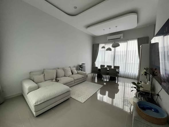 living room of Baan Klang Muang The Edition Sukhumvit-Onnut