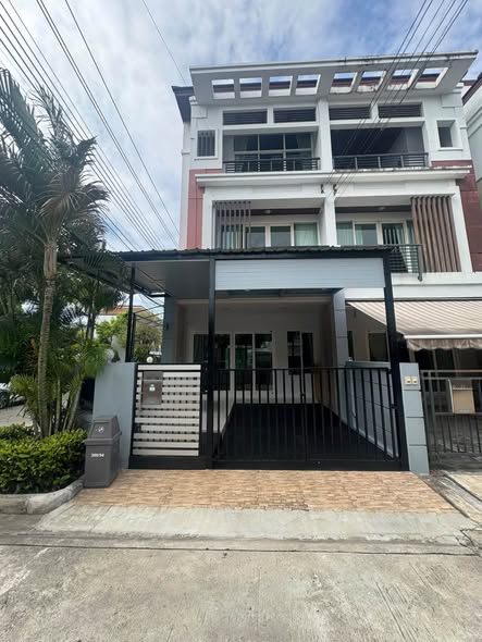 Baan Klang Muang Urbanion Rama 9-Ladprao